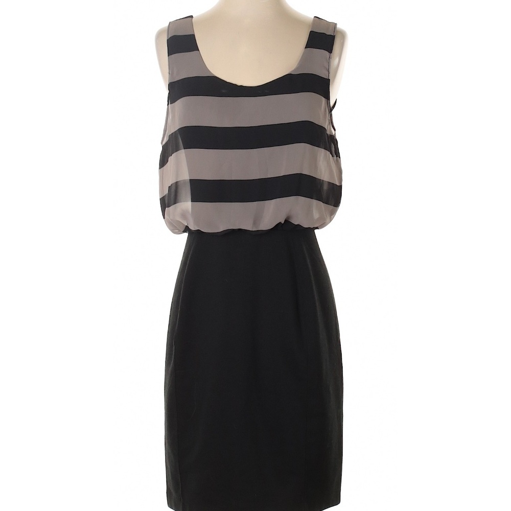 LIKE NEW BANANA REPUBLIC DRESS SIZE 4